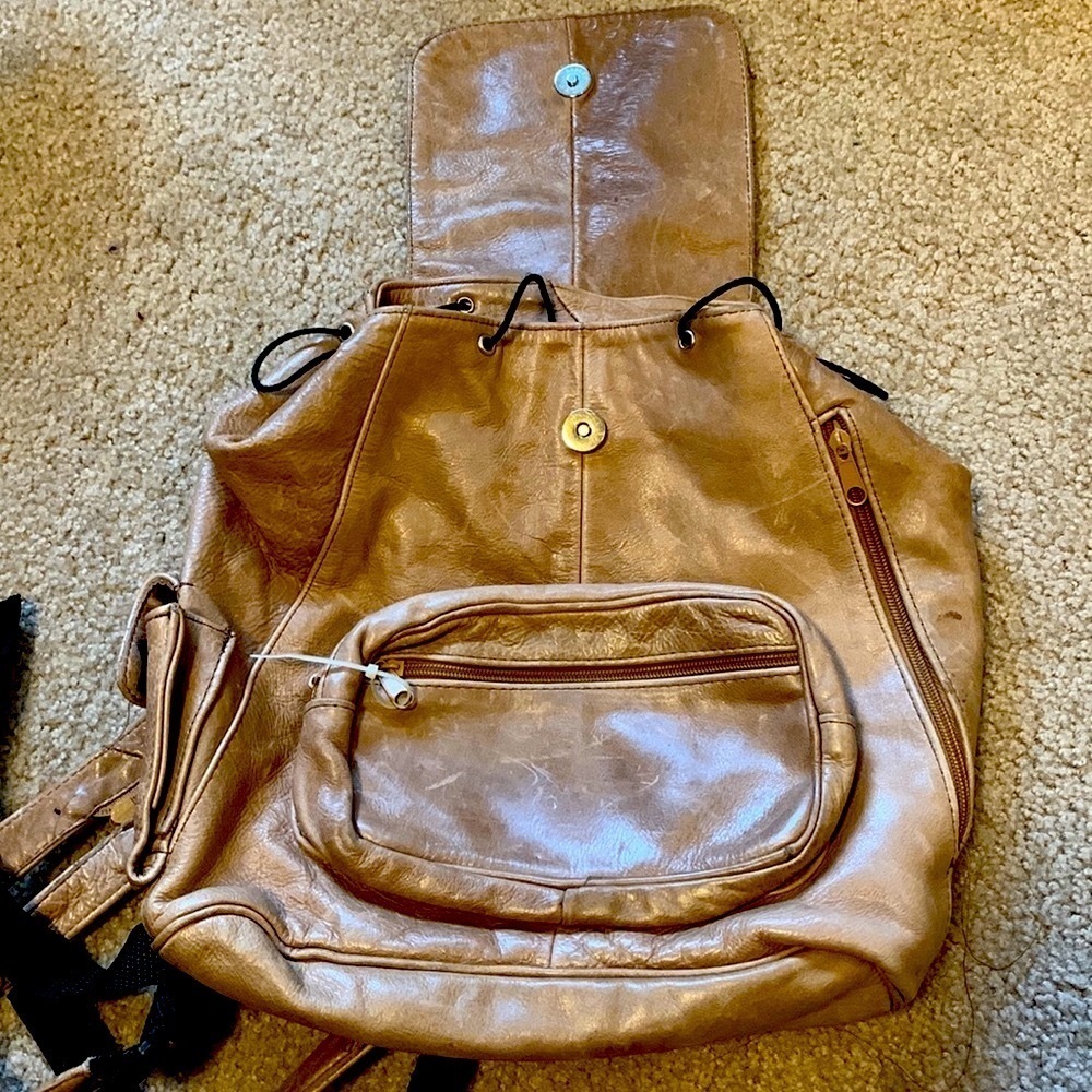 VTG Tan Leather Backpack Adjustable Strap Snap Western Boho Unisex Convertible - Picture 10 of 16